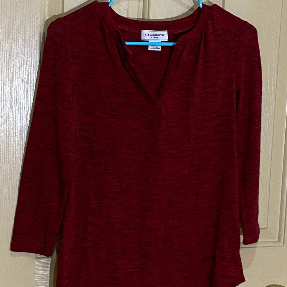 Liz Claiborne Petite Small Red 3/4 Sleeved Tee
